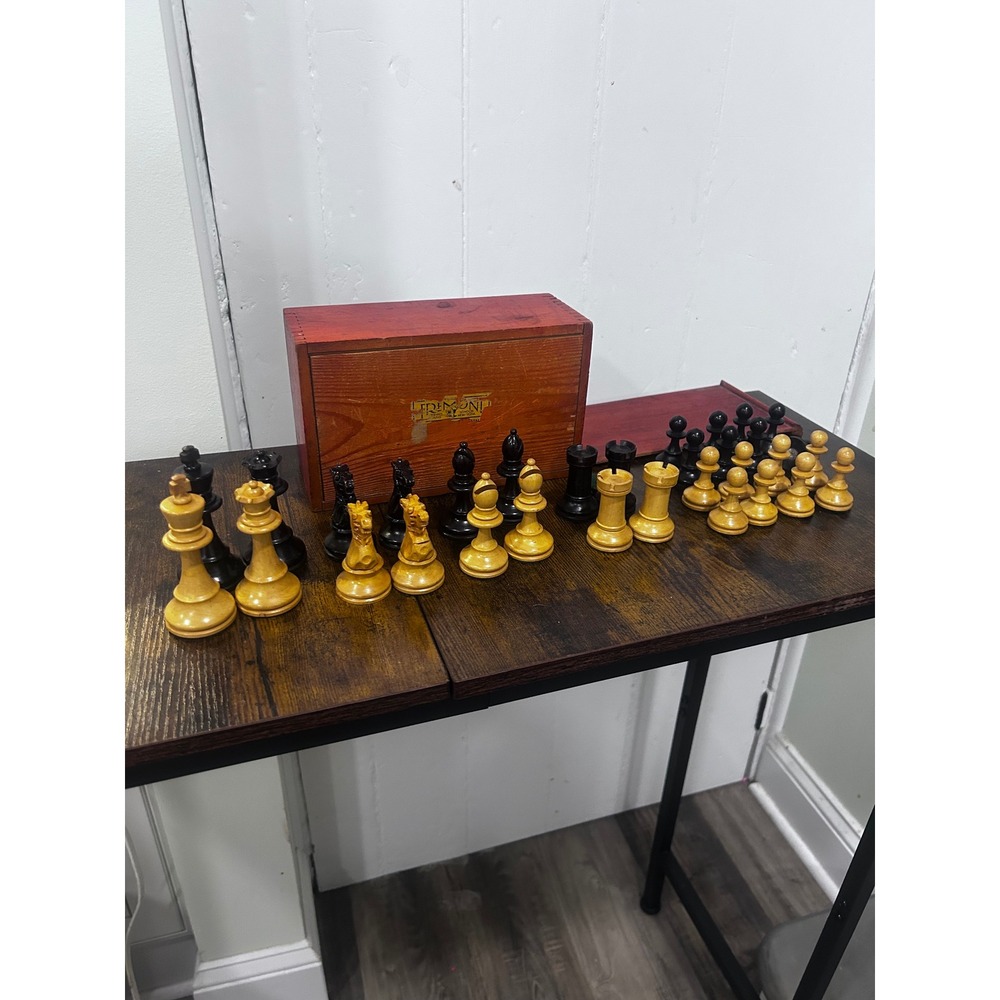 Vintage Fremont French Staunton Wood 32-pc Chess Set box 3.75in King some flaws